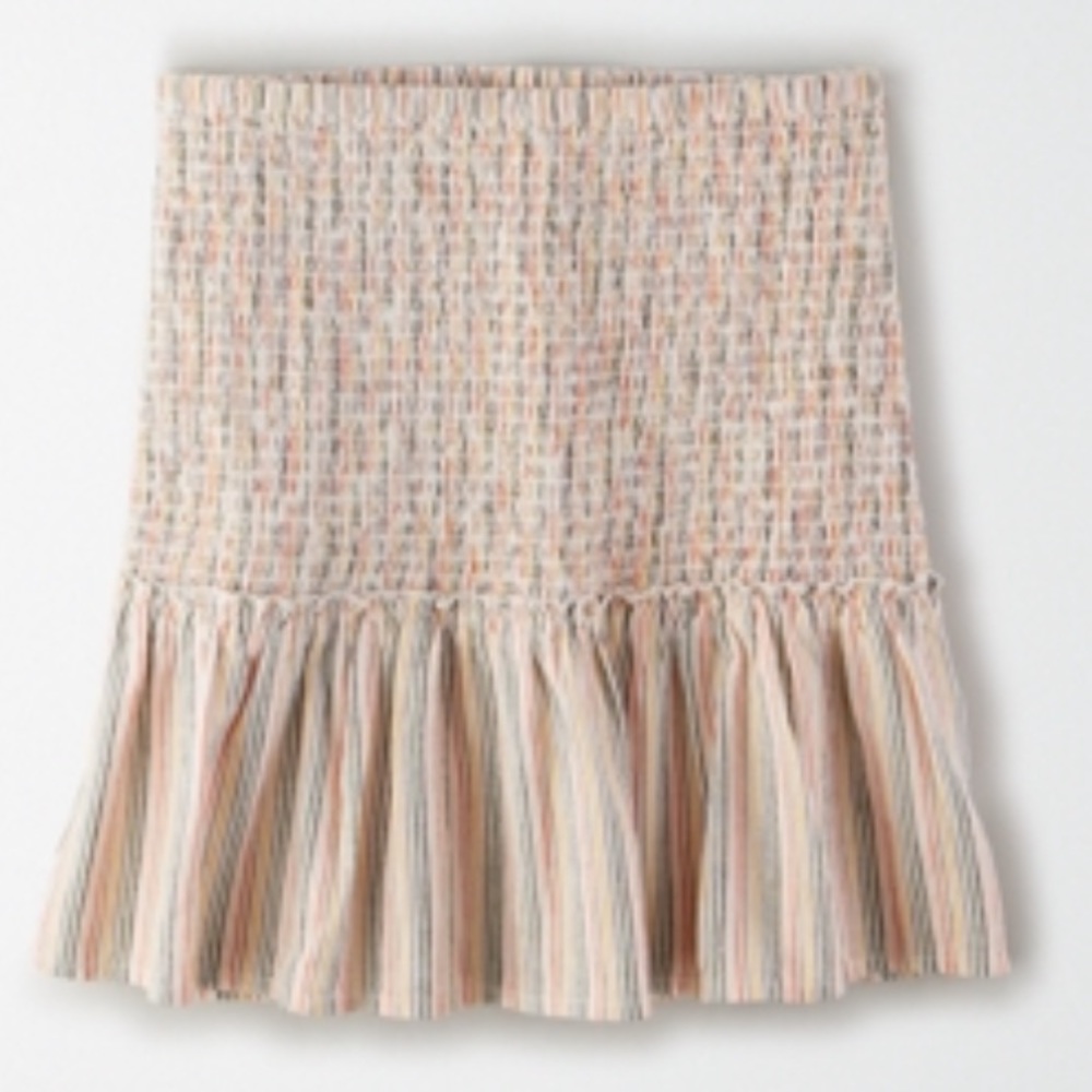 AE HIGH-WAISTED SMOCKED RUFFLE MINI SKIRT